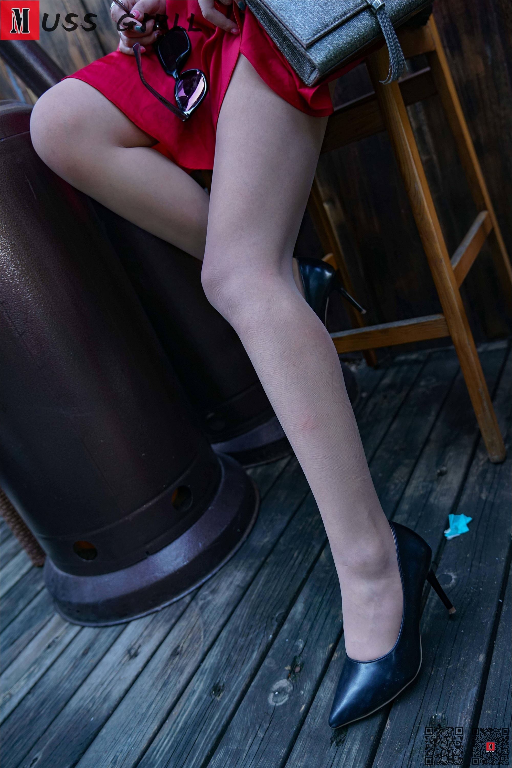 MussGirl慕丝女郎  NO.174 丝袜红裙